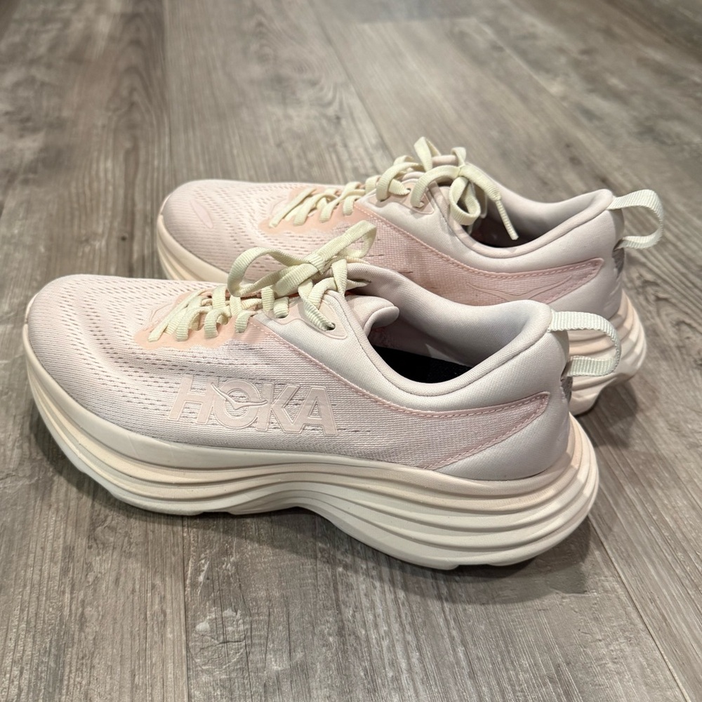 Hoka Bondi Sneakers